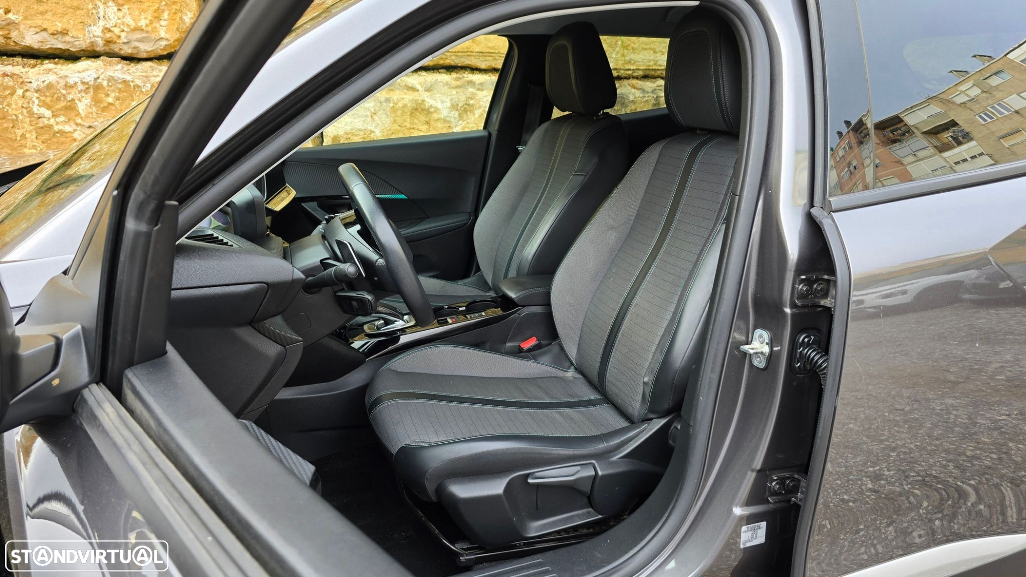 Peugeot 2008 - 44