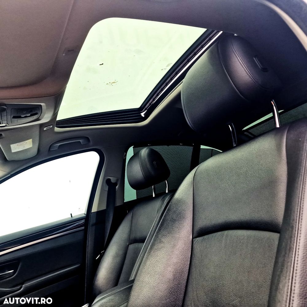 BMW Seria 5 520d Luxury Line - 14