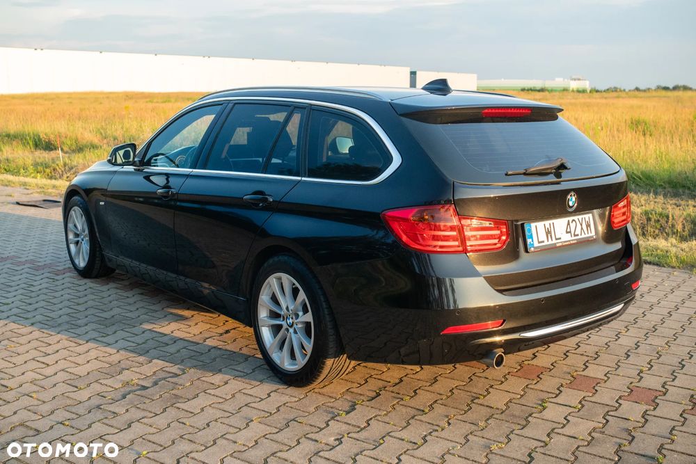 BMW Seria 3 318d Luxury Line - 15