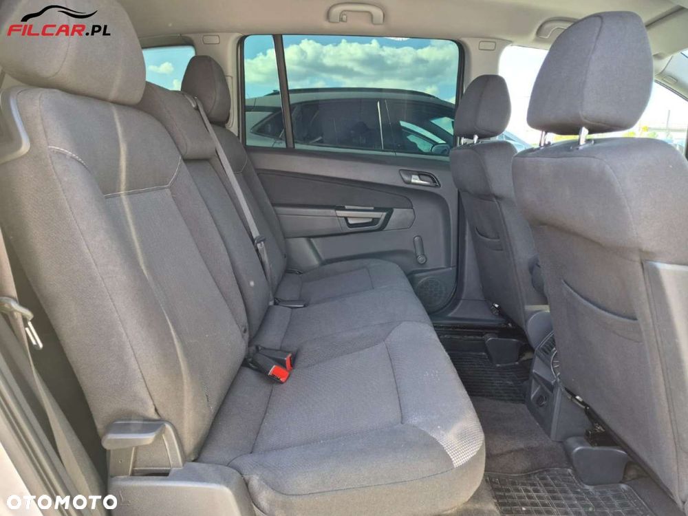 Opel Zafira - 12