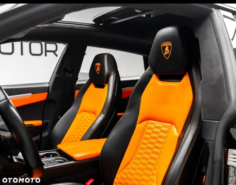 Lamborghini Urus - 27