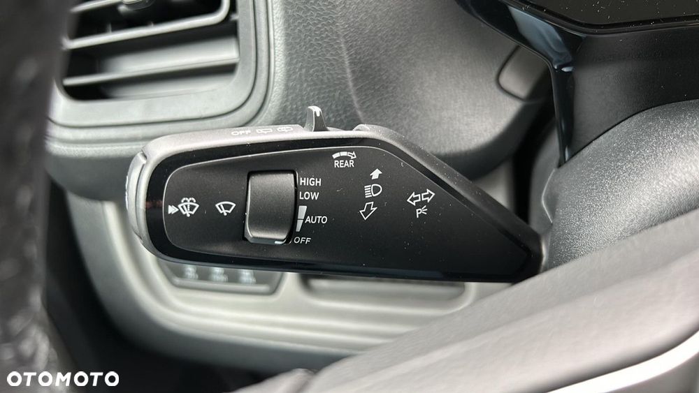 Volkswagen ID. Buzz Cargo DEMO 150 kW (204 PS) / skrzynia biegów: automatyczna 1 biegowa rozstaw osi: 2988 mm - 15