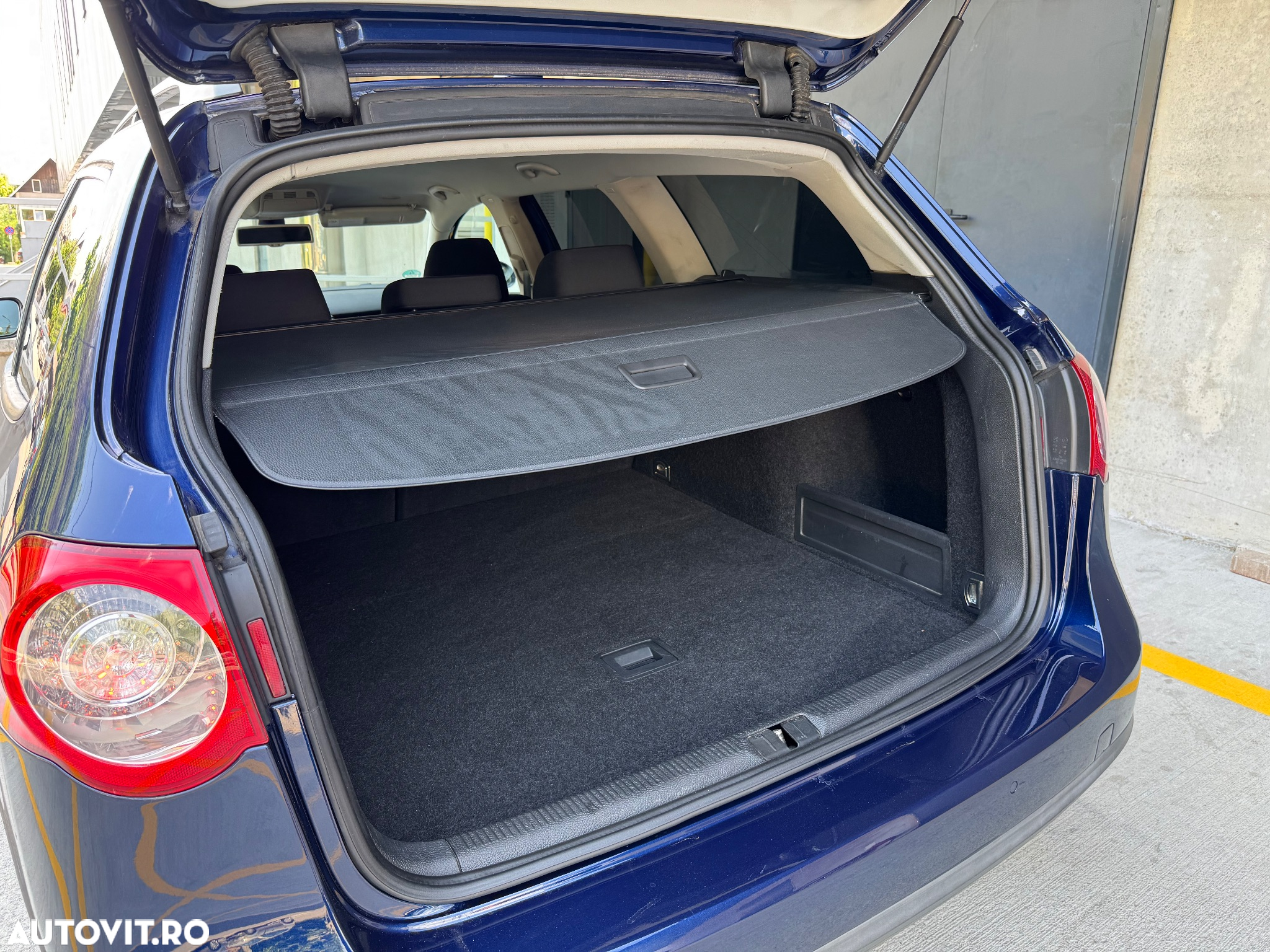 Volkswagen Passat Variant 2.0 TDI DPF Comfortline - 38