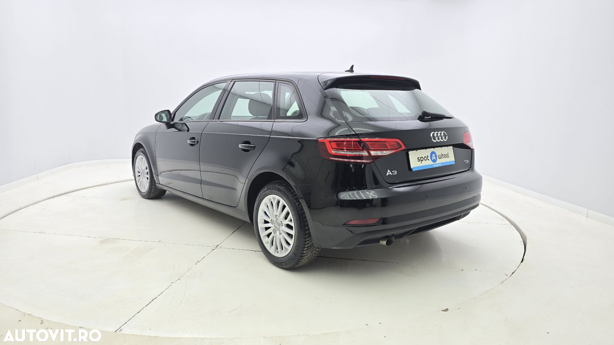 Audi A3 Sportback 1.6 TDI - 8