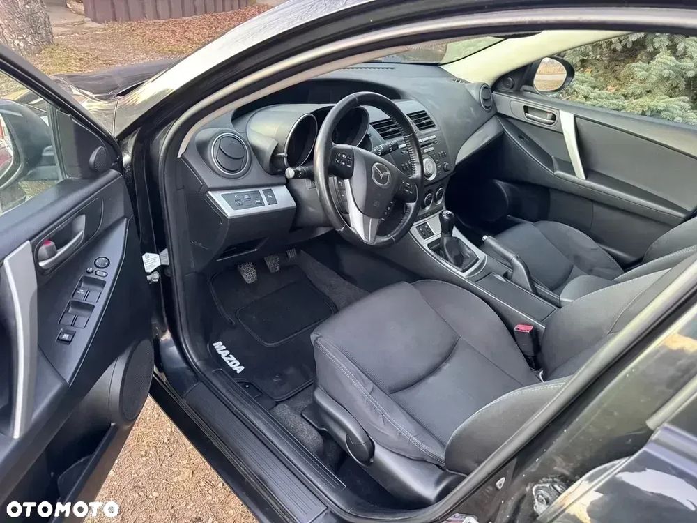 Mazda 3 - 6
