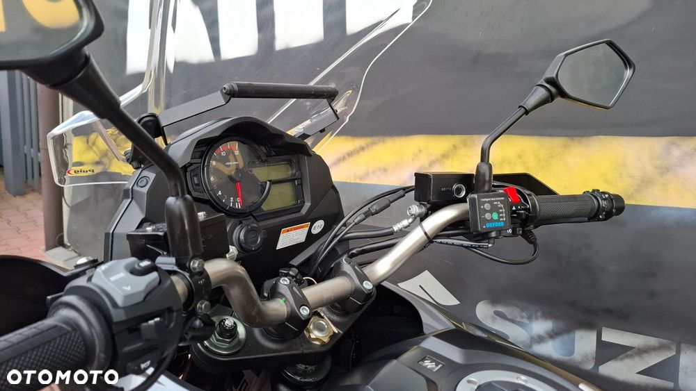 Suzuki V-STROM - 15