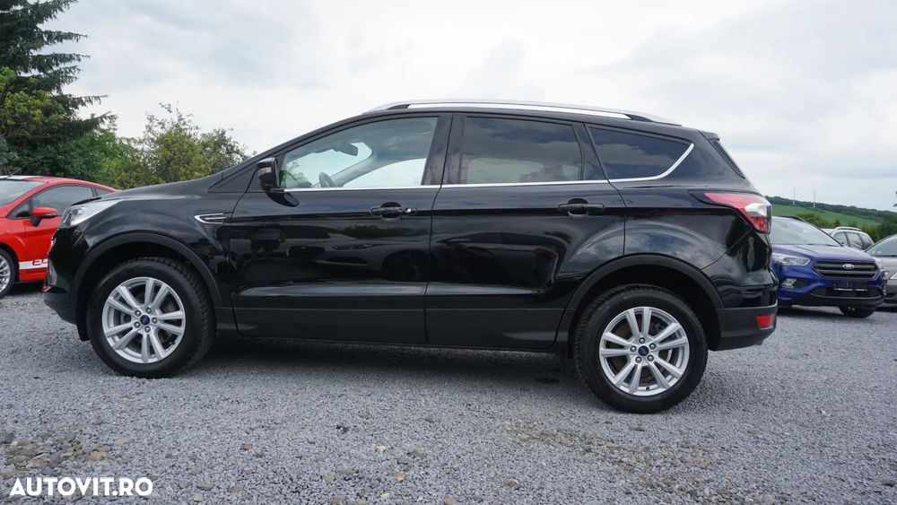 Ford Kuga 1.5 EcoBoost 2WD Trend - 2