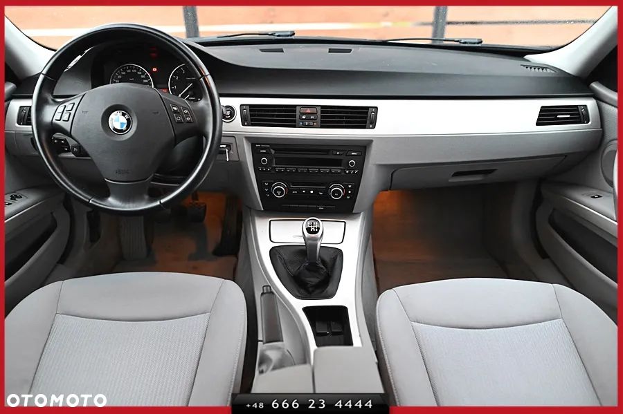 BMW Seria 3 320i Edition Sport - 14
