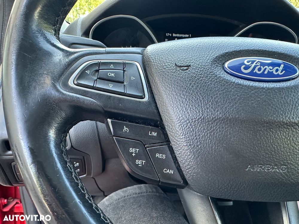 Ford Focus 1.5 TDCi ST-Line - 17