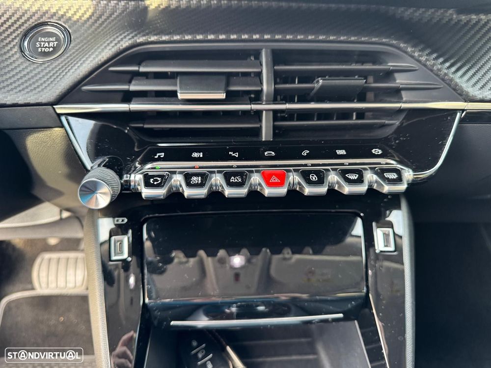 Peugeot 2008 1.2 PureTech Allure EAT8 - 24