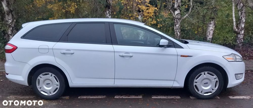 Ford Mondeo 2.0 TDCi Ambiente - 2