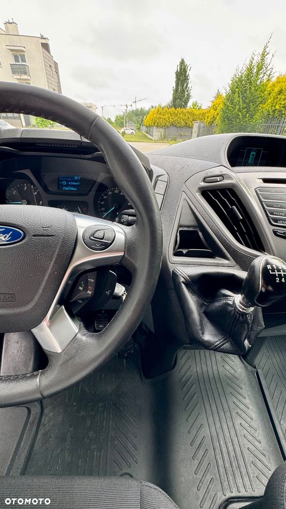 Ford Transit Custom L2H2 średni  xenon kamera idealny 2.0 TDCI blaszak krótki L1H2 VAT FV faktura 23% 3 miejsca / osobowy blaszak podwójne drzwi z obu stron - 24