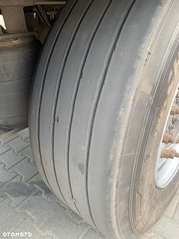 Schmitz Cargobull Carrier Vector 1950 - 26