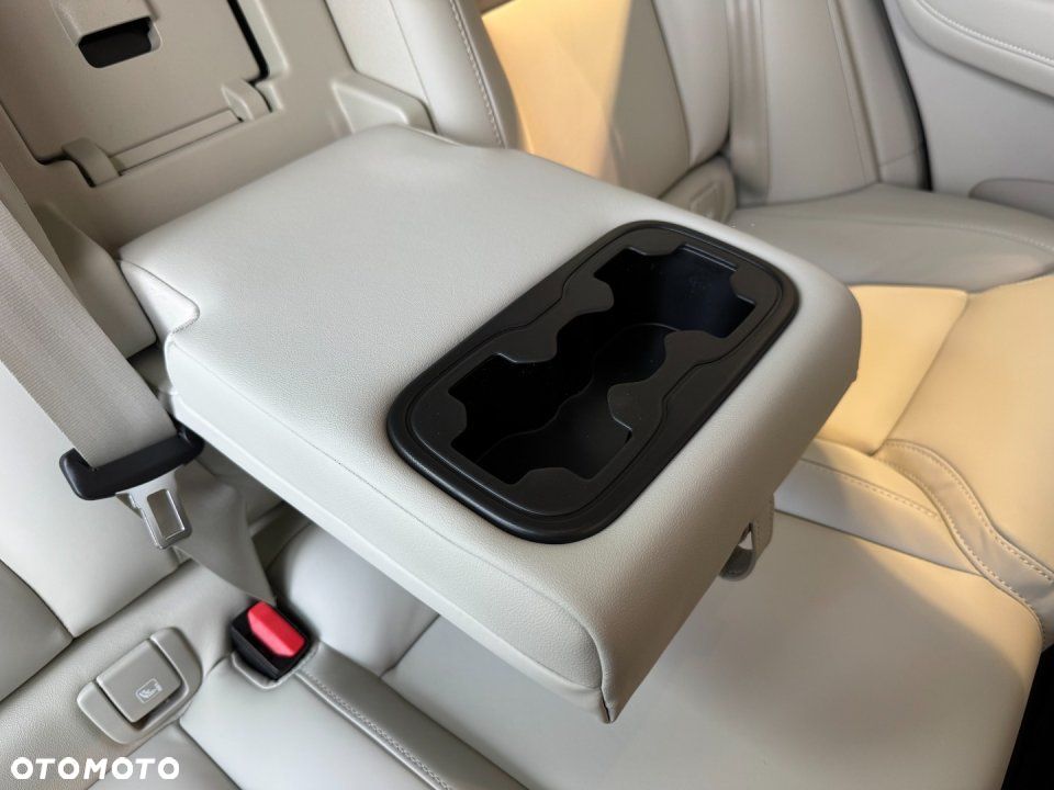 Volvo XC 60 - 8