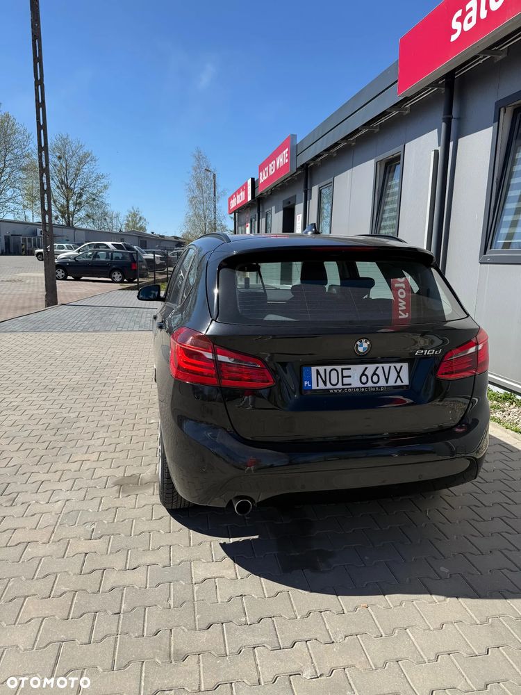 BMW Seria 2 218d Sport Line - 2