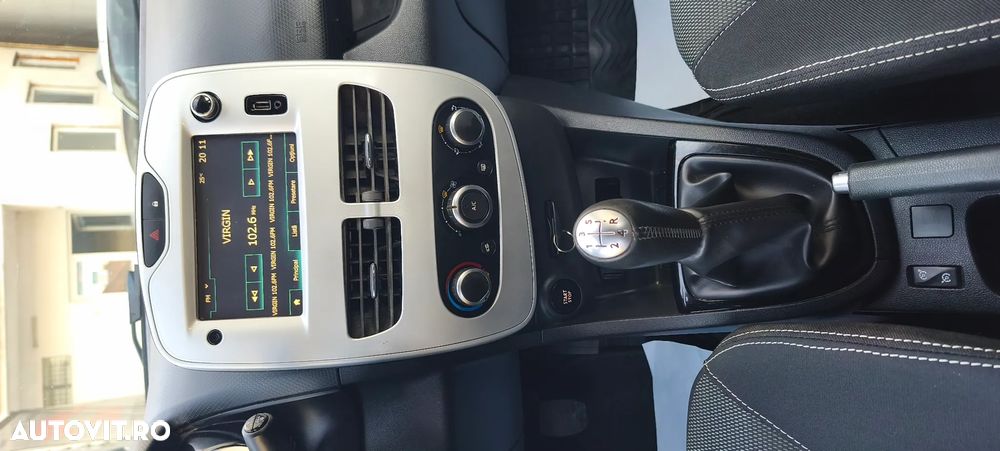 Renault Clio 1.5 dCi 90 FAP Dynamique - 23