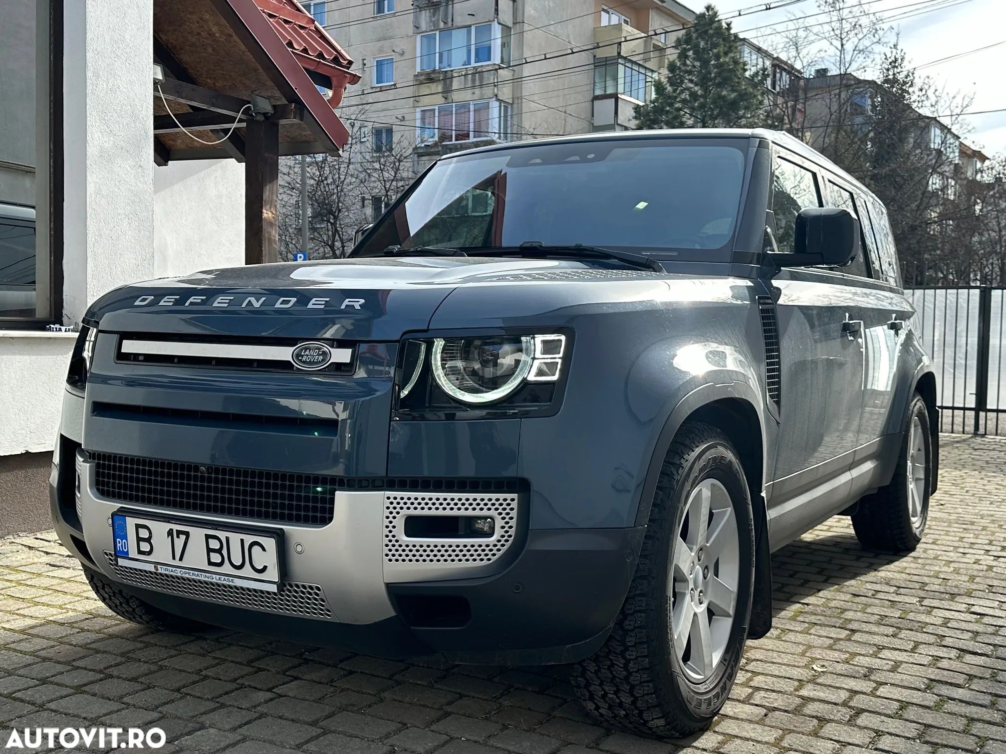 Land Rover Defender 110 3.0P 400 MHEV - 1