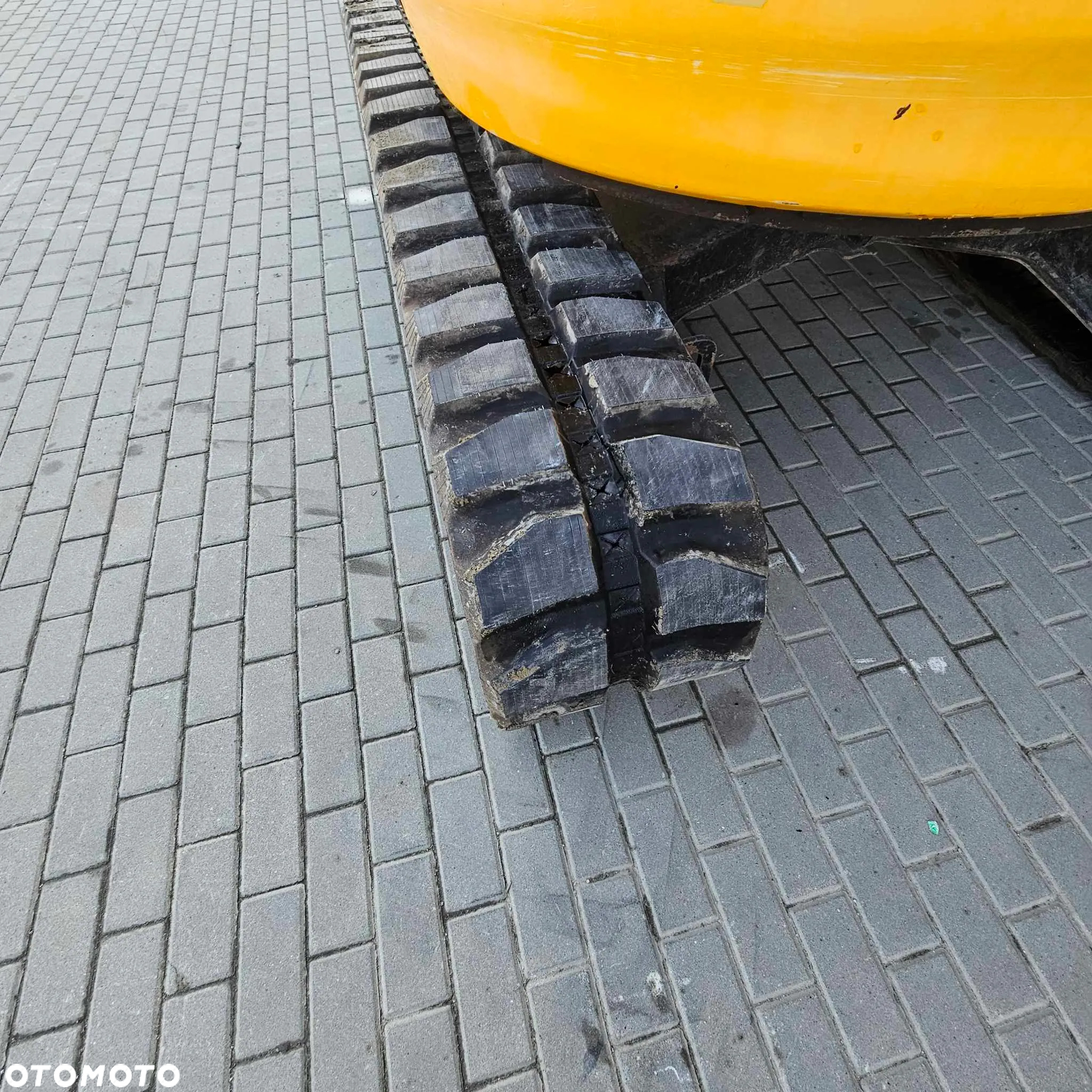 JCB 8045 - 4