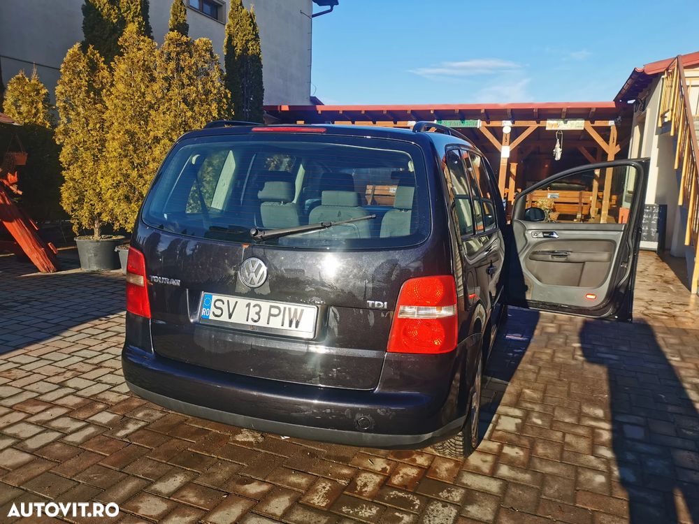 Volkswagen Touran 1.9 TDI DPF Conceptline - 2