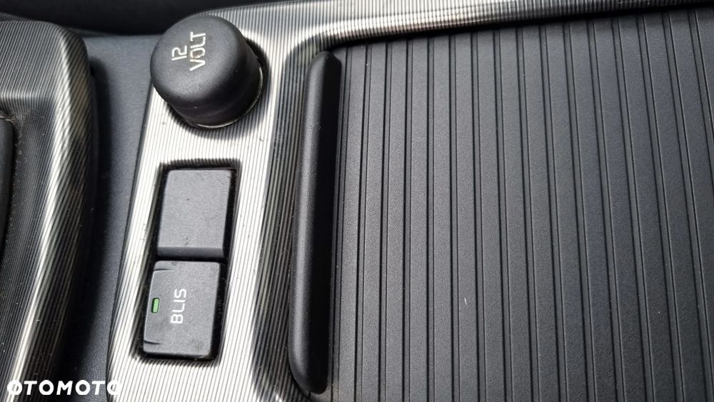 Volvo S40 D4 R-Design - 32