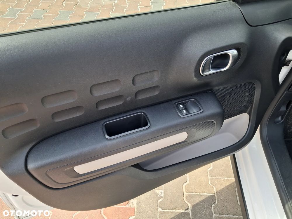 Citroën C3 Pure Tech (VTi) 82 Exclusive - 20