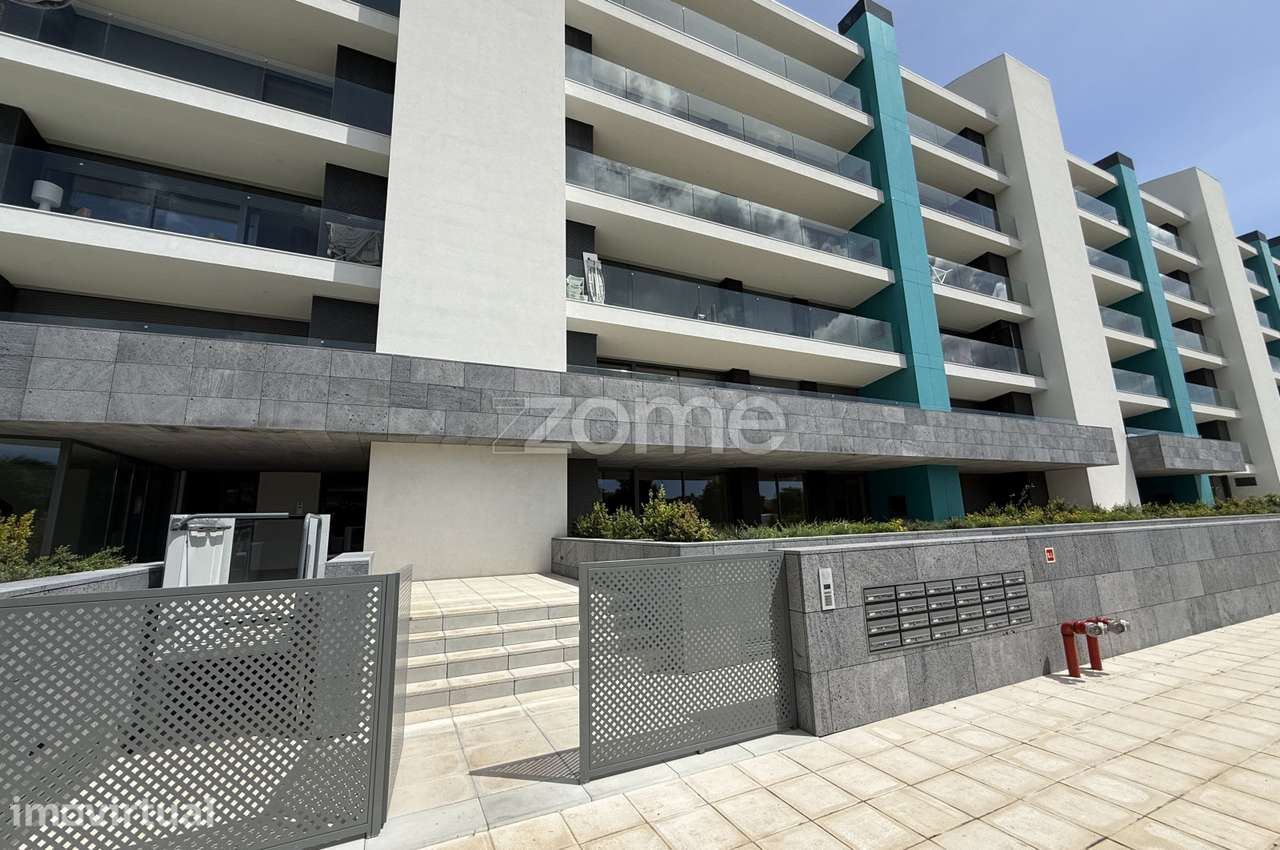 Apartamento T2 novo, com terraço e piscina, em Ponta Delgada - Grande imagem: 3/39