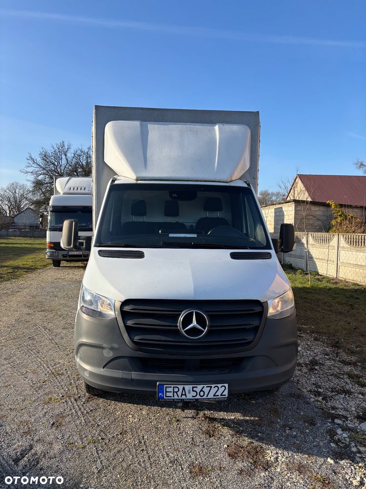 Mercedes-Benz Sprinter - 1