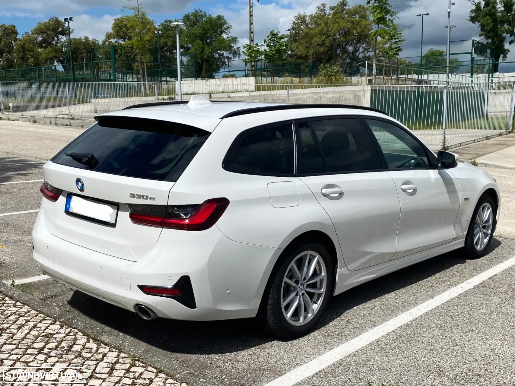 BMW 330 e Touring Auto - 19