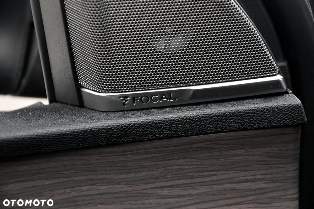 Peugeot 3008 1.6 PureTech HYbrid4 GT Line S&S EAT8 - 16