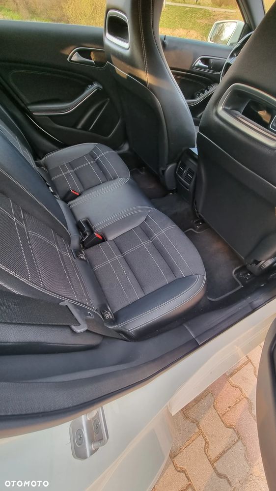 Mercedes-Benz Klasa A 180 CDI 7G-DCT - 14
