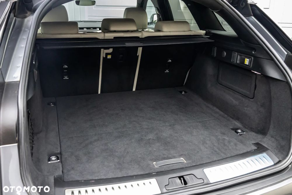 Land Rover Range Rover Velar 3.0 D300 mHEV SE - 37
