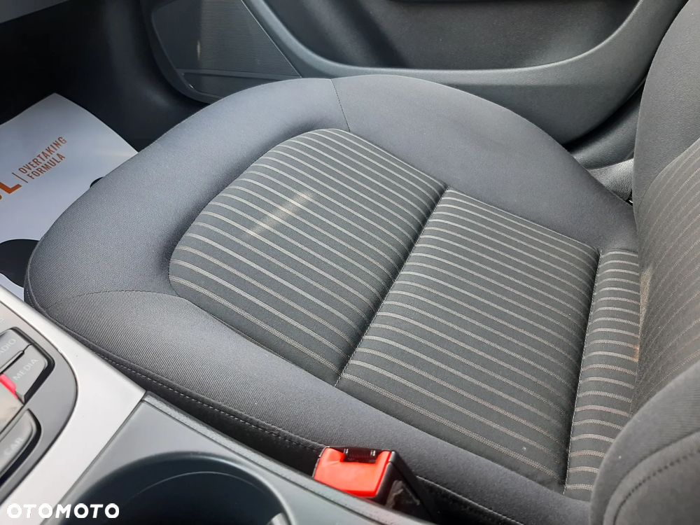 Audi A4 Avant 2.0 TDI DPF Attraction - 25