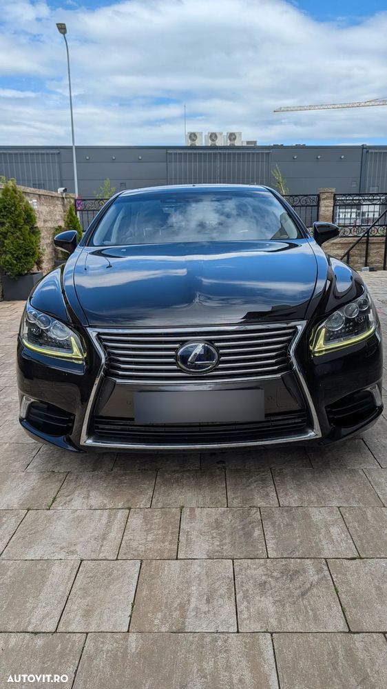 Lexus Seria LS - 6