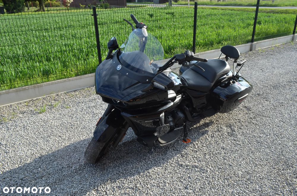 Yamaha XV - 7