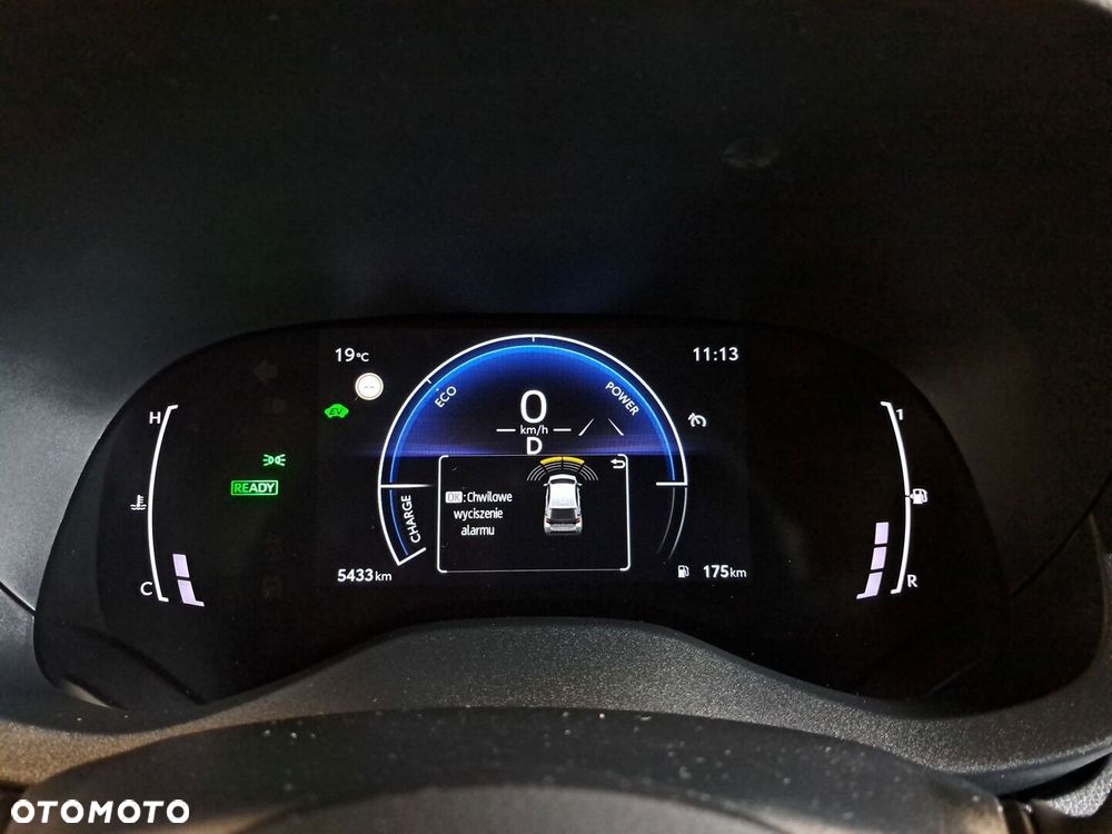 Toyota Yaris Hybrid 1.5 Style - 33