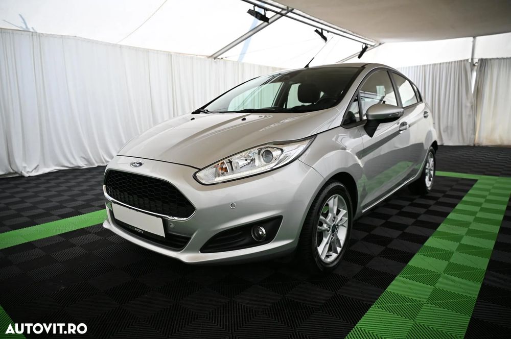 Ford Fiesta 1.0 EcoBoost Powershift Titanium - 1