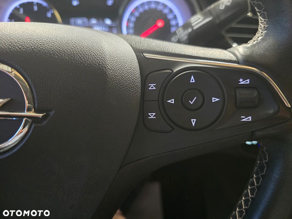 Opel Insignia 2.0 CDTI Elegance S&S - 24