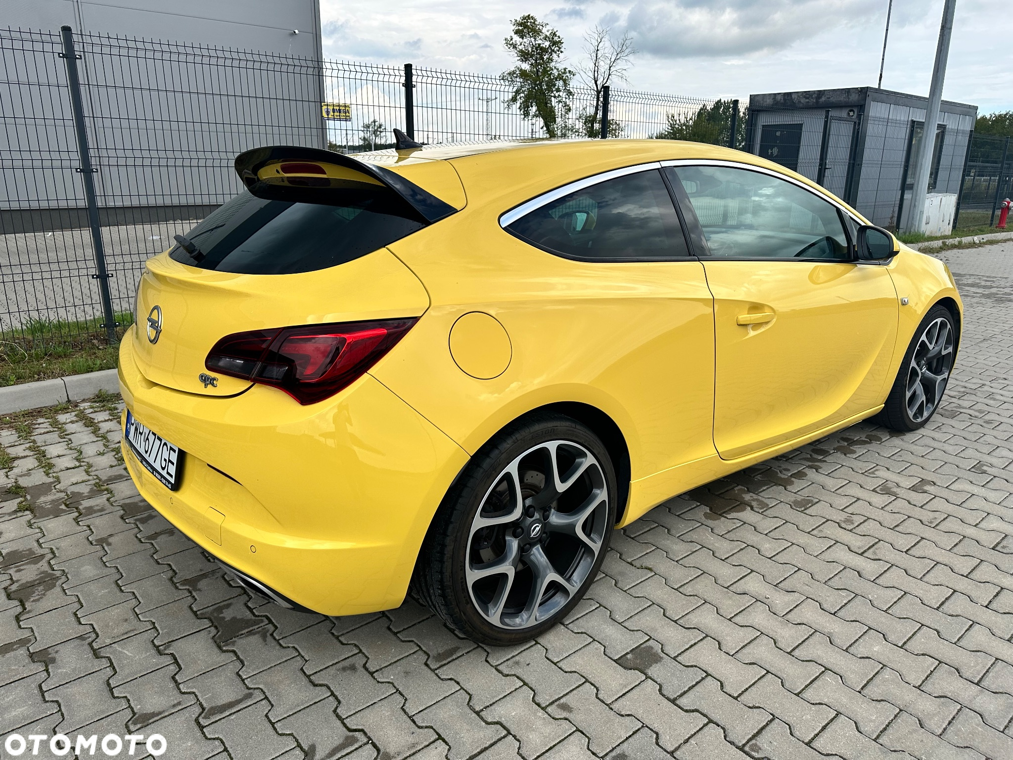 Opel Astra IV GTC OPC - 6