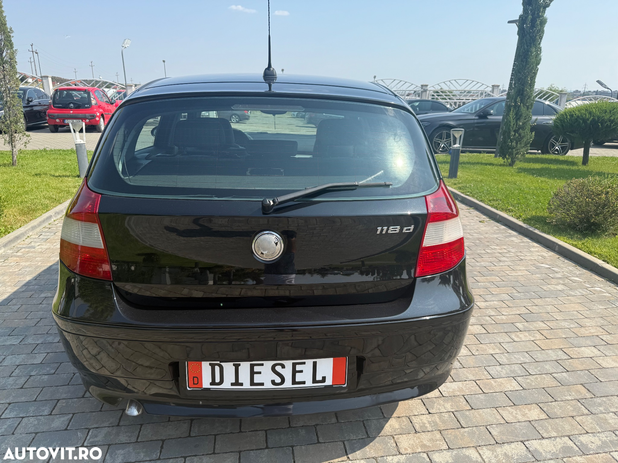 BMW Seria 1 118d - 8