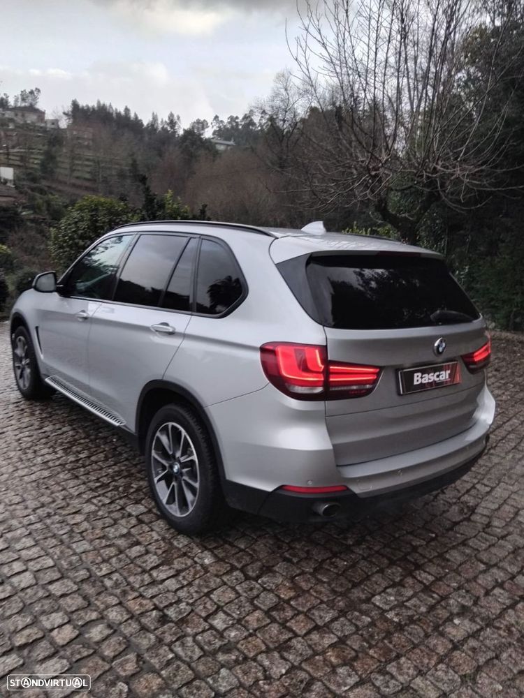 BMW X5 25 d sDrive Comfort 7L - 6