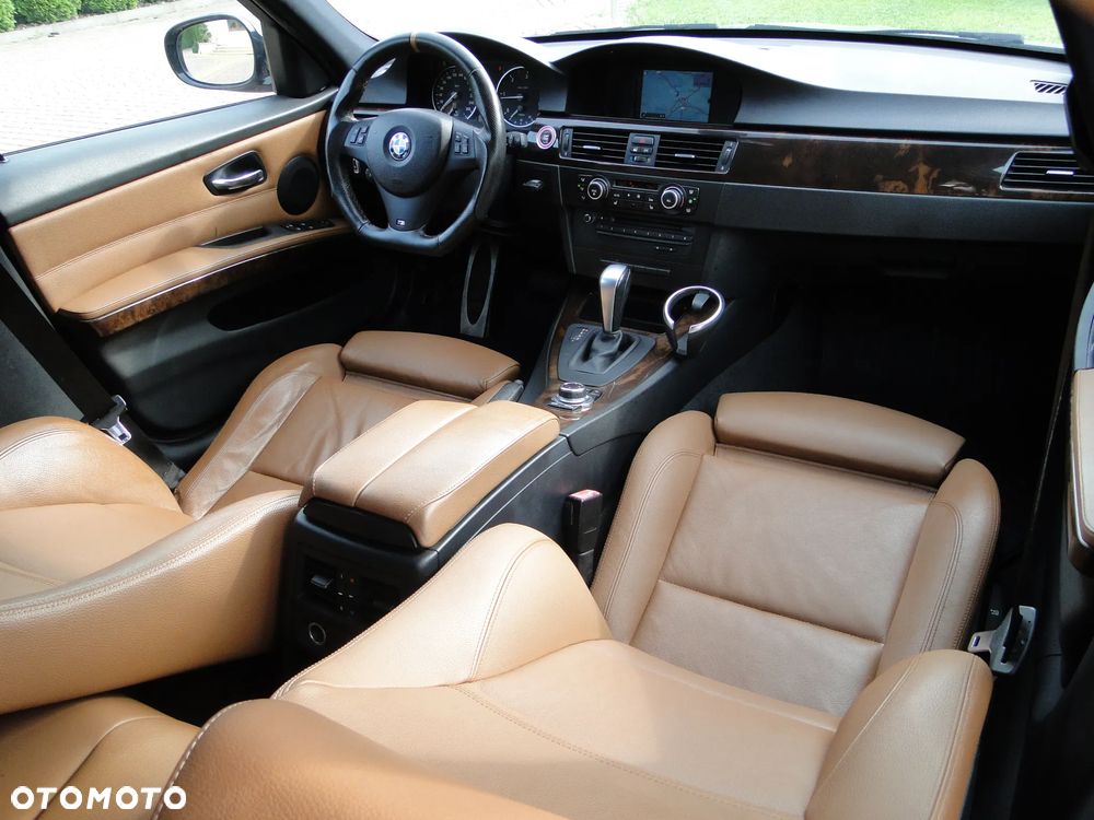 BMW Seria 3 - 25