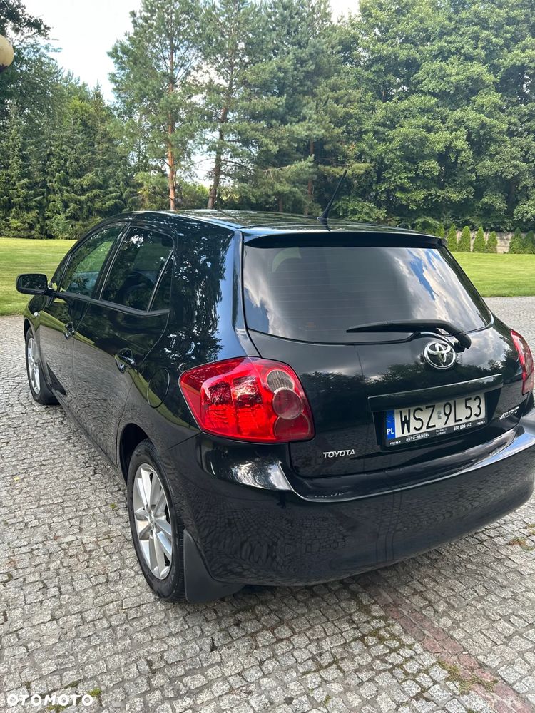 Toyota Auris 1.4 D-4D - 4