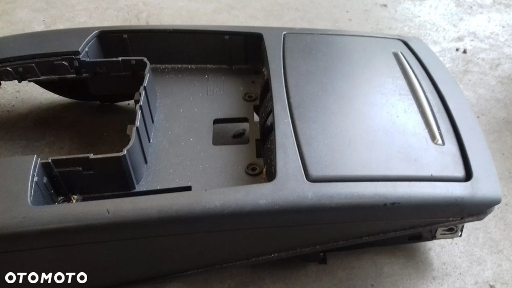 tunel środkowy A6 C6 - 5