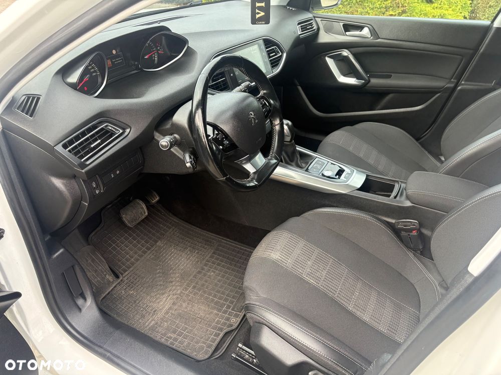 Peugeot 308 1.6 BlueHDi Allure S&S EAT6 - 13