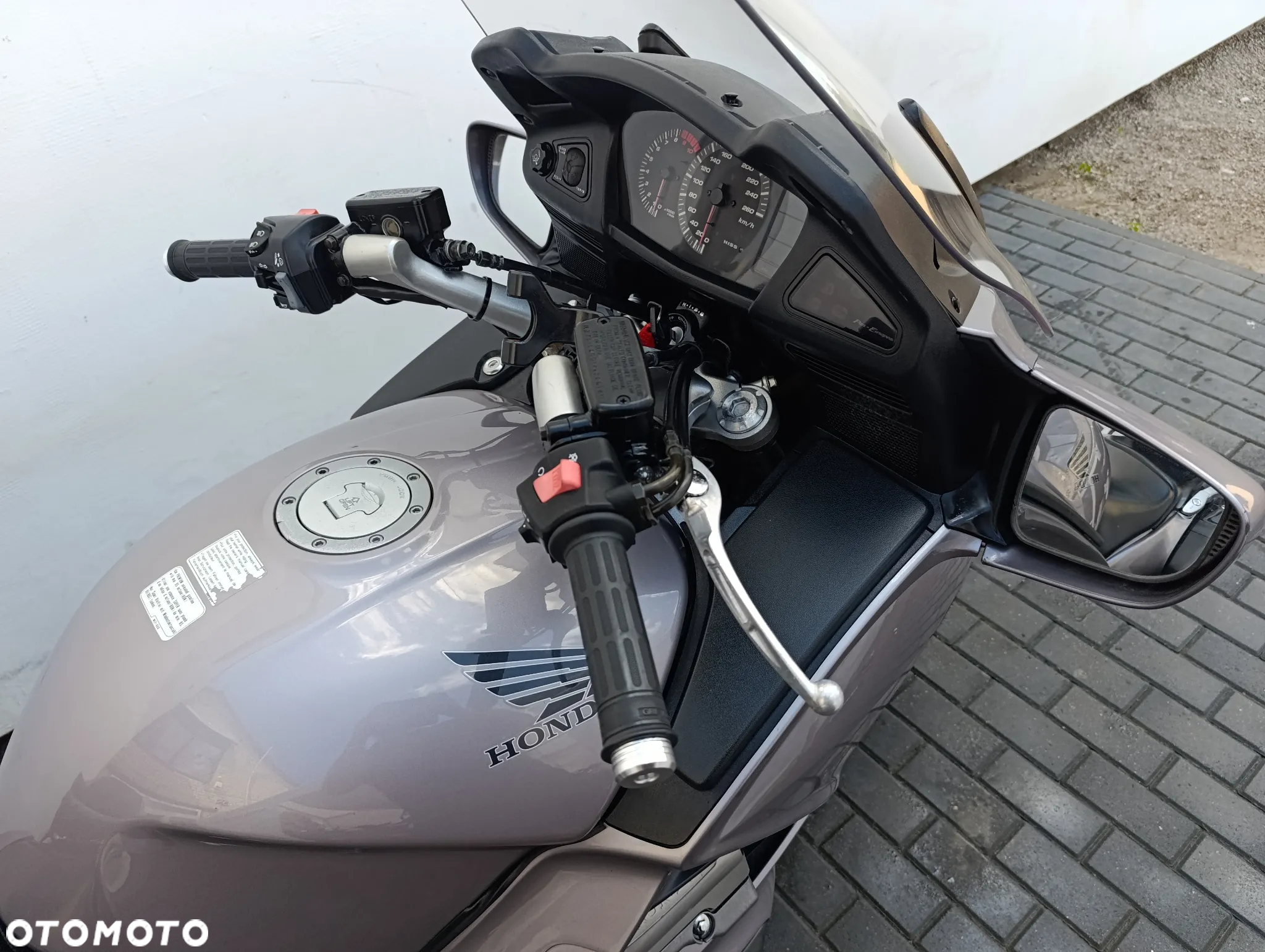 Honda ST - 30