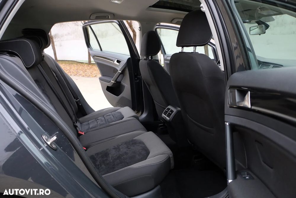 Volkswagen Golf 1.6 TDI BlueMotion Technology Lounge - 18