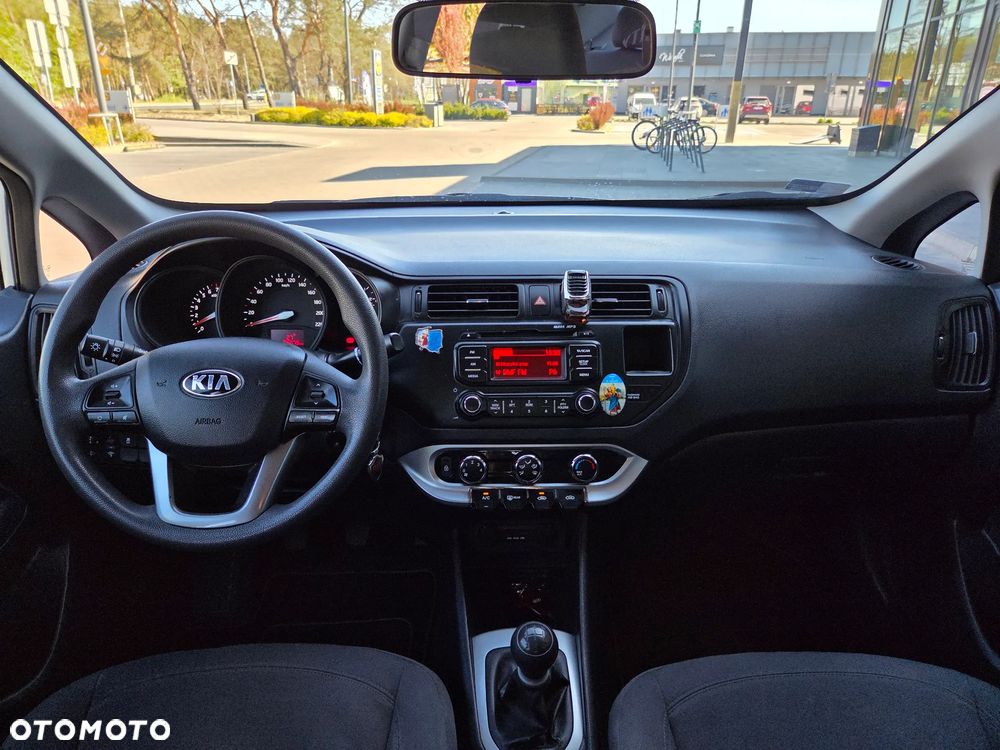 Kia Rio 1.2 M - 13