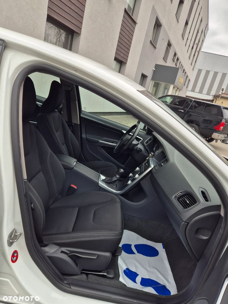 Volvo V60 D2 - 7