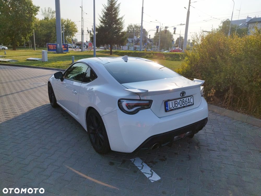 Toyota GT86 2.0 Dynamic - 4