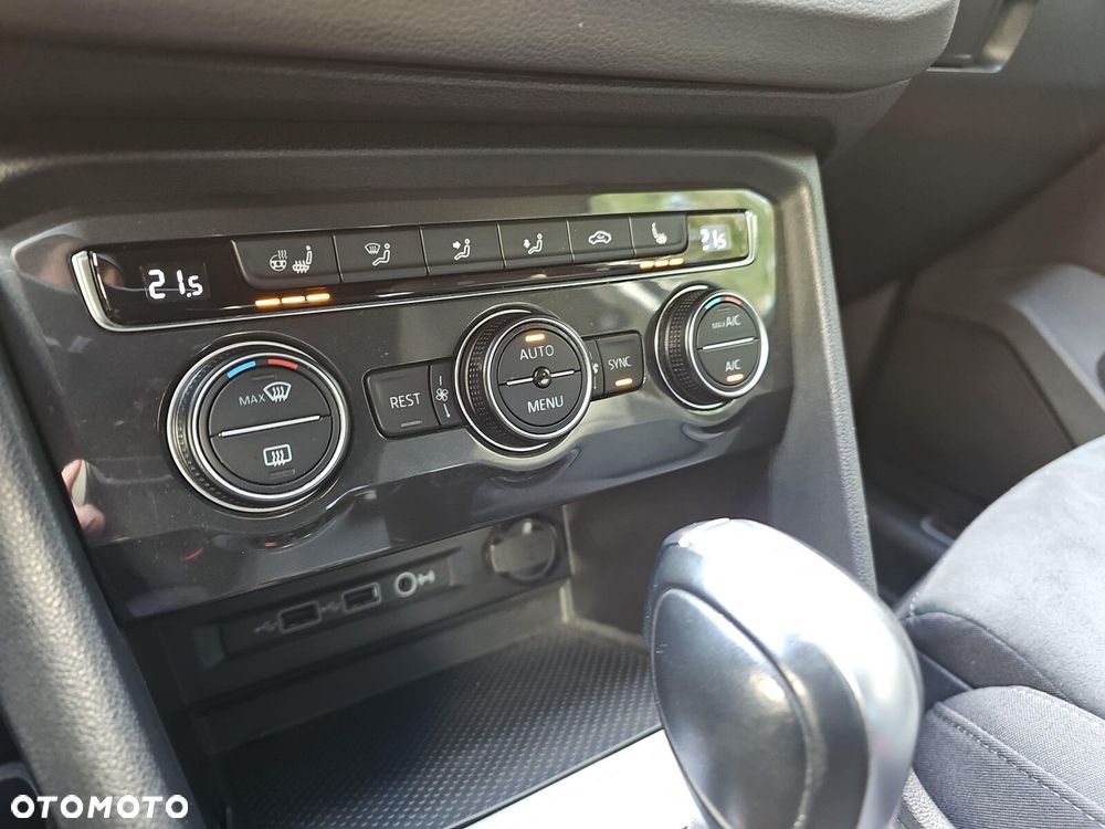 Volkswagen Tiguan - 23